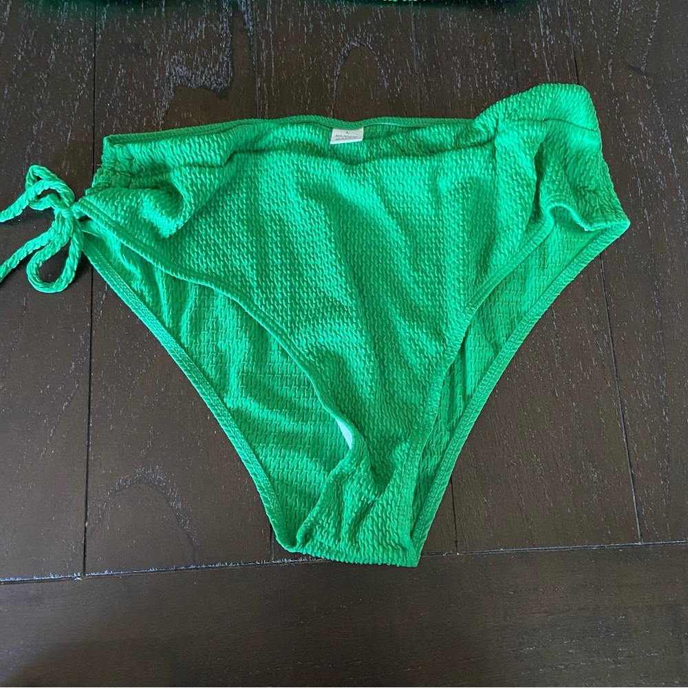 Women’s Kelly Green Two Piece Bikini Textured Tie Back‎ Size Large NWOT - Picture 3 of 8